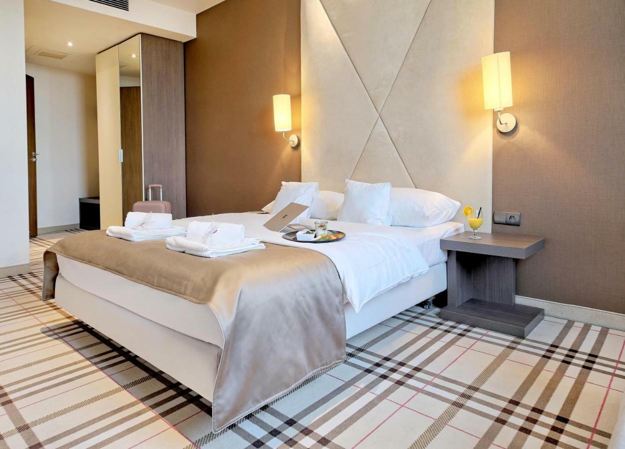 Hotel 제수프 외부 사진